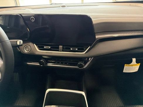 New 2026 Chevrolet Equinox LT AWD/4WD image 28