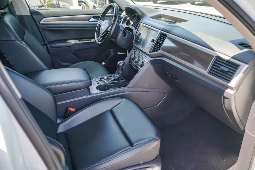Used 2019 Volkswagen Atlas SE w/ Panoramic Sunroof Package FWD image 15