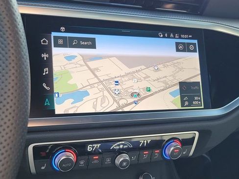 Certified 2025 Audi Q3 2.0T Premium Plus w/ Premium Plus Package image 25