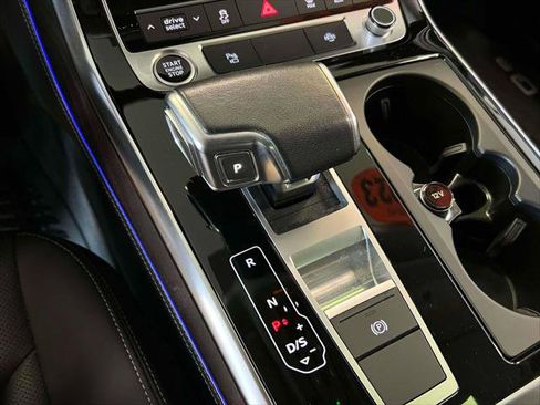 Used 2023 Audi Q8 Premium Plus w/ Premium Plus Package image 30