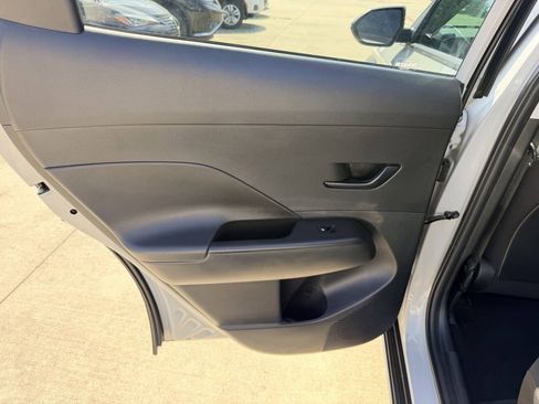 Used 2025 Hyundai Kona SEL FWD image 20
