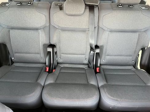 Used 2025 Ford Expedition Active RWD image 16