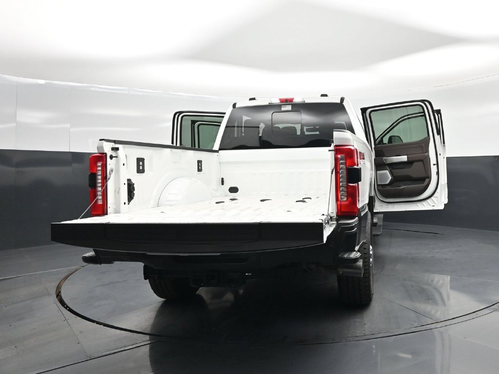 Certified 2025 Ford F250 King Ranch AWD/4WD image 33