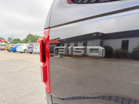 Used 2017 Ford F150 Raptor w/ Equipment Group 802A Luxury AWD/4WD image 16
