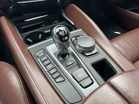 Used 2016 BMW X5 M image 16