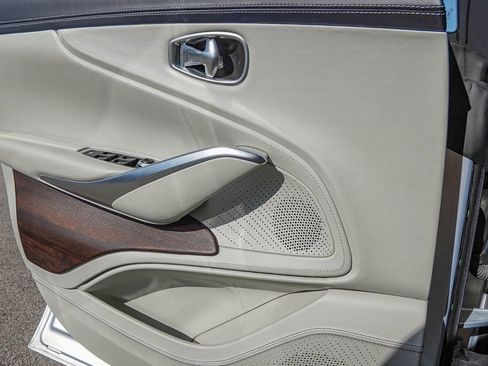 Used 2022 Aston Martin DBX AWD/4WD image 33