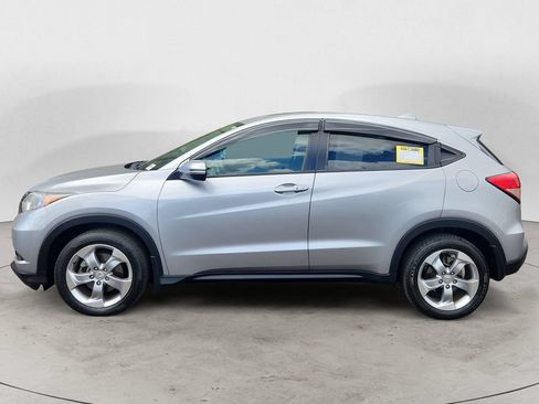 Used 2017 Honda HR-V EX image 8