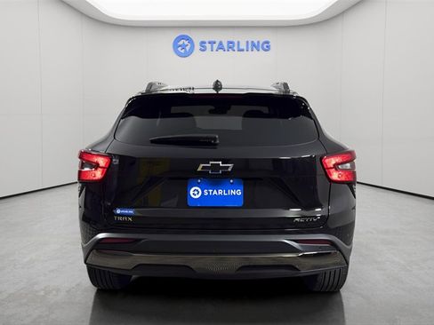 Used 2024 Chevrolet Trax ACTIV w/ Sunroof Package image 7
