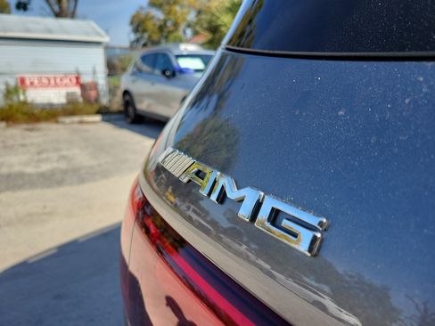 Certified 2025 Mercedes-Benz GLB 35 AMG 4MATIC image 6