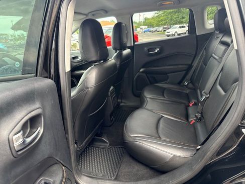Used 2019 Jeep Compass Limited AWD/4WD image 24