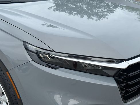 Certified 2025 Honda CR-V LX image 34