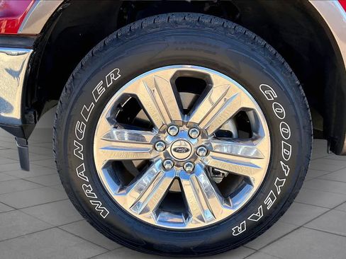 Used 2020 Ford F150 Lariat image 9