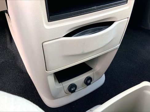 Used 2016 Dodge Grand Caravan SE w/ Quick Order Package 29E SE image 30