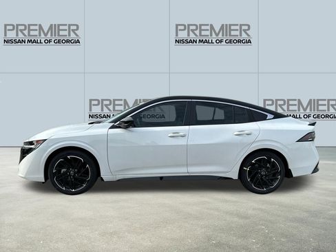 New 2026 Nissan Sentra SR w/ SR Premium Package FWD image 6