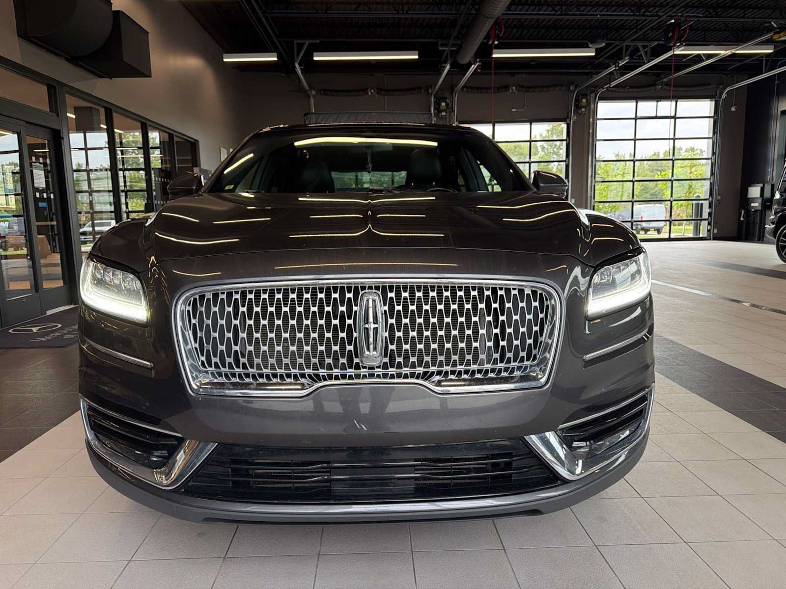 Used 2019 Lincoln Nautilus Reserve w/ Ultimate Package AWD/4WD image 4