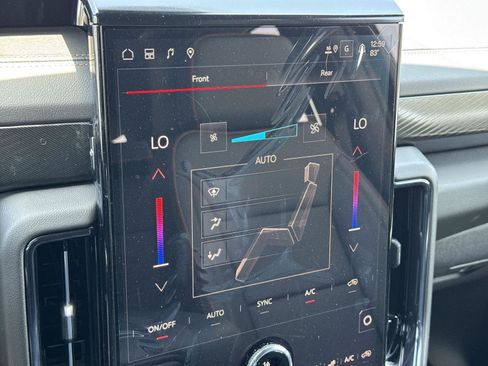 New 2026 GMC Yukon XL AT4 w/ AT4 Premium Plus Package AWD/4WD image 12