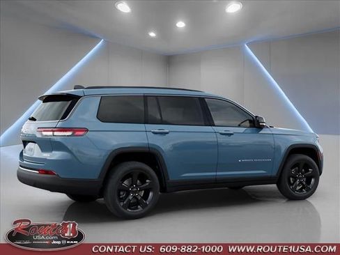 New 2026 Jeep Grand Cherokee L Limited w/ Limited Altitude Package AWD/4WD image 5
