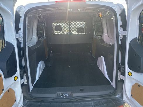Used 2022 Ford Transit Connect XL image 11