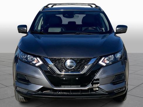Used 2021 Nissan Rogue Sport SL image 3