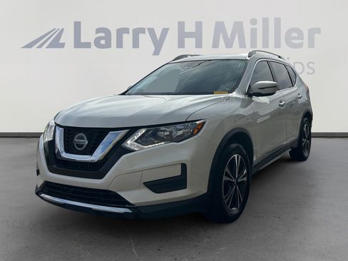 Used 2019 Nissan Rogue SV w/ Sun & Sound Touring Package image 1