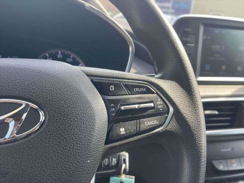 Used 2019 Hyundai Santa Fe SE image 19