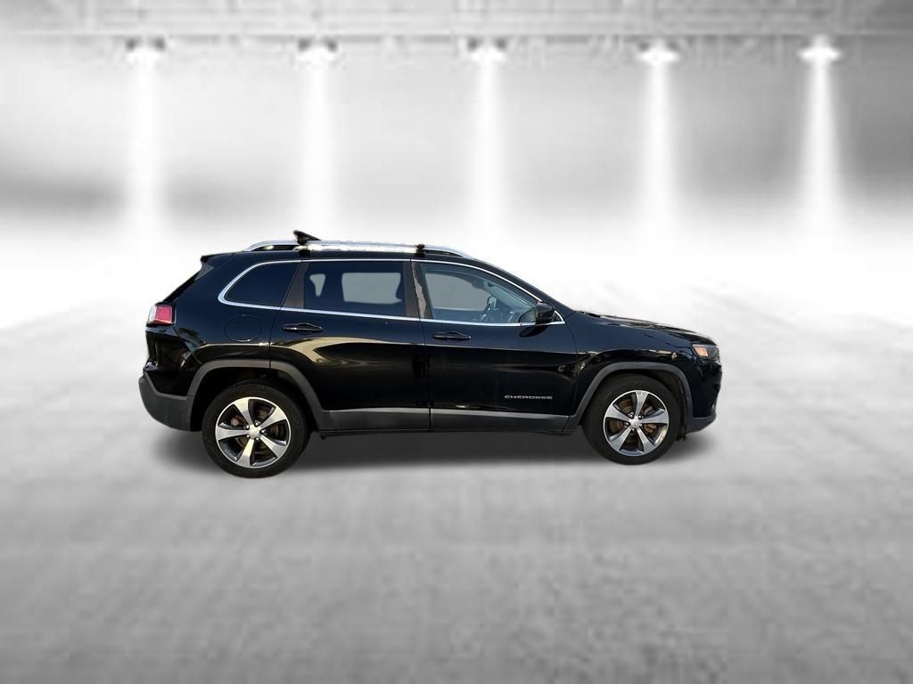 Used 2019 Jeep Cherokee Limited FWD image 9