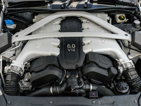 Used 2016 Aston Martin Vanquish Volante RWD image 47