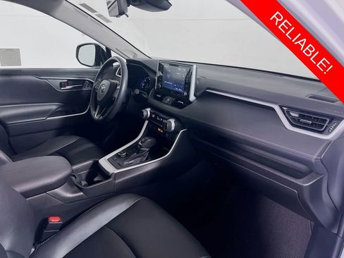 Used 2021 Toyota RAV4 XLE Premium AWD/4WD image 30