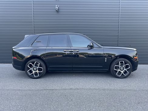 Used 2023 Rolls-Royce Cullinan Black Badge w/ Driver's Package AWD/4WD image 25
