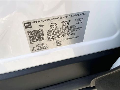 Used 2023 GMC Terrain SLE w/ Driver Convenience Package image 33