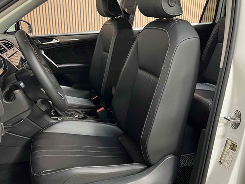 Used 2022 Volkswagen Tiguan SE FWD image 30
