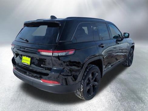 New 2026 Jeep Grand Cherokee Limited w/ Limited Altitude Package AWD/4WD image 6
