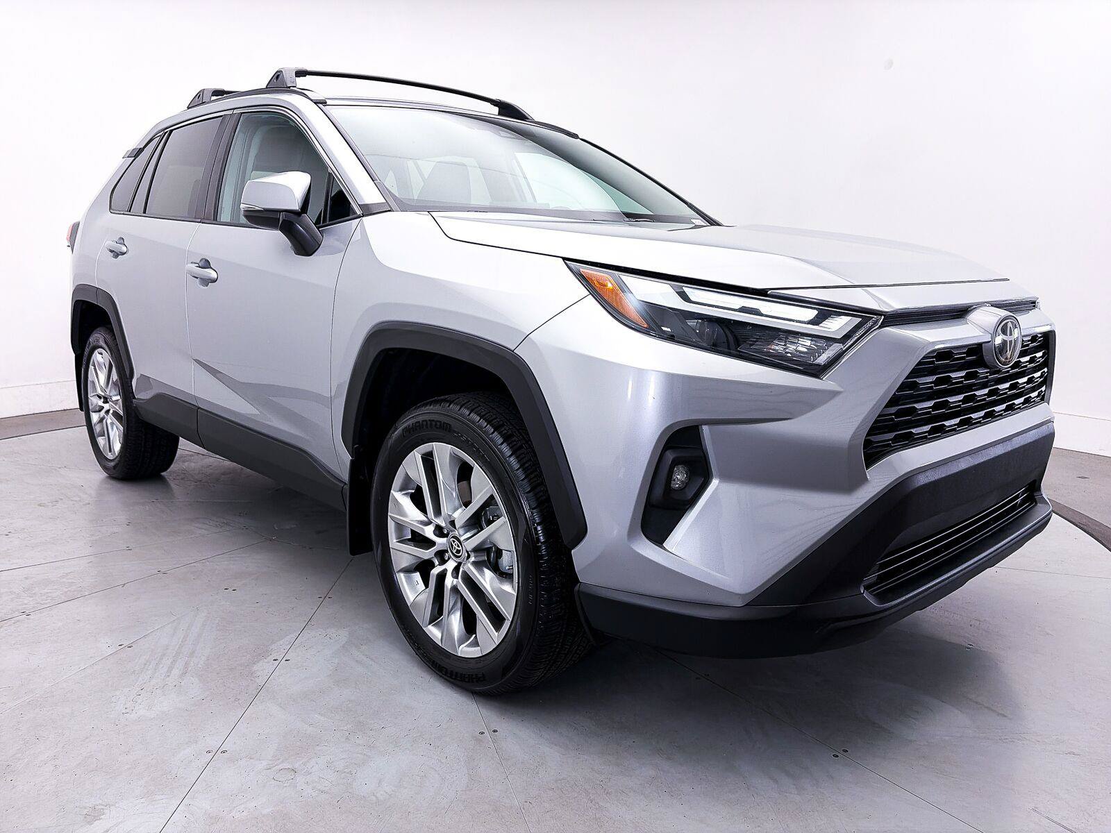Used 2024 Toyota RAV4 XLE Premium w/ Weather Package FWD image 9