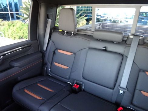 New 2026 GMC Sierra 2500 AT4 AWD/4WD image 15