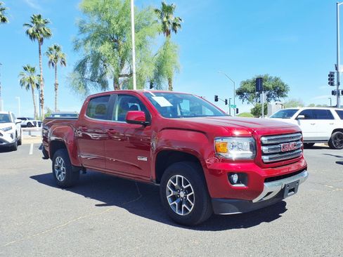 Used 2017 GMC Canyon SLE w/ All Terrain Package image 3