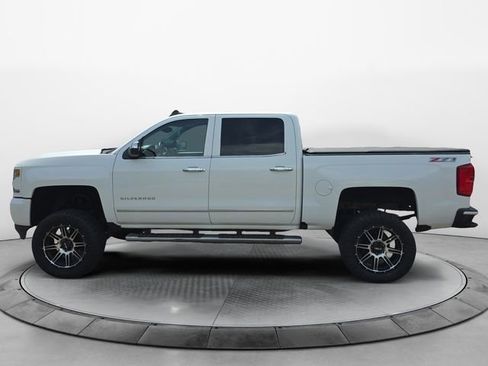 Used 2017 Chevrolet Silverado 1500 LTZ Z71 w/ LTZ Plus Package image 2