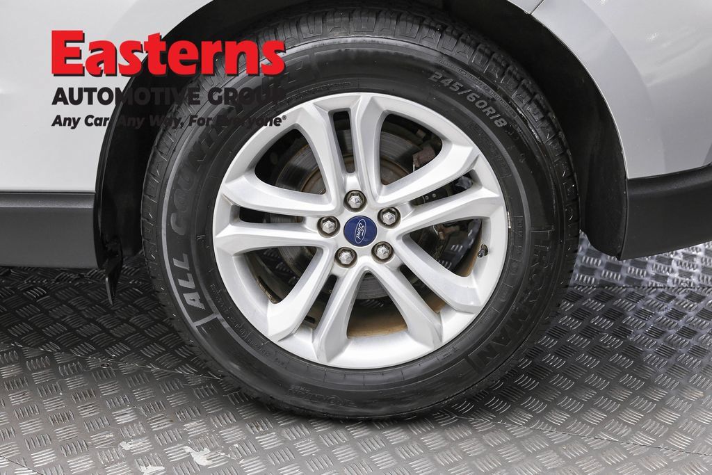 Used 2019 Ford Edge SEL w/ Equipment Group 201A FWD image 8