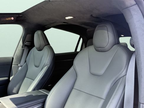 Used 2025 Tesla Model X Plaid AWD/4WD image 35