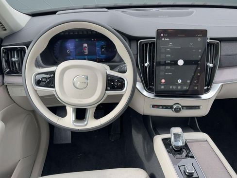 New 2026 Volvo XC90 T8 Ultra w/ Protection Package Premier AWD/4WD image 4