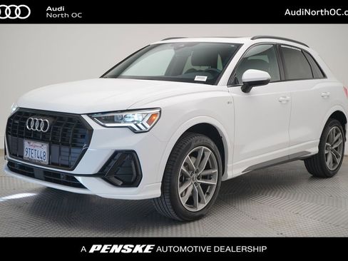 Used 2024 Audi Q3 2.0T Premium w/ Convenience Package image 1