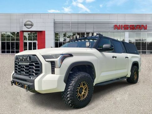 Used 2024 Toyota Tundra SR5 w/ SR5 Convenience Package AWD/4WD image 6