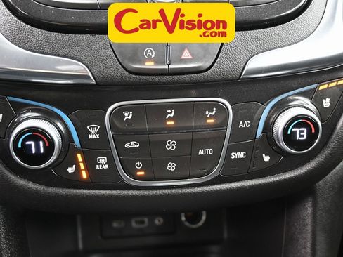 Used 2024 Chevrolet Equinox Premier image 27