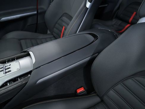 Used 2023 Ferrari Purosangue image 45