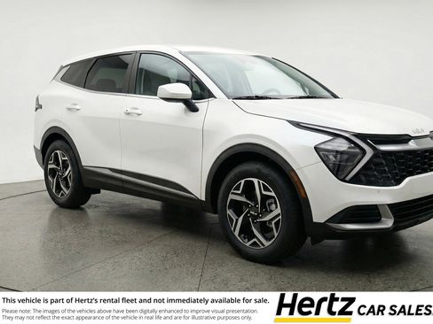 Used 2025 Kia Sportage LX image 1