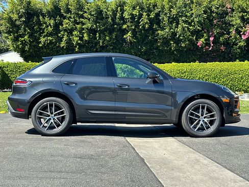 New 2026 Porsche Macan image 9