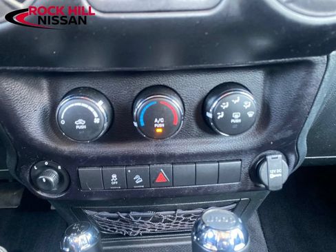 Used 2017 Jeep Wrangler Sport w/ Quick Order Package 24S AWD/4WD image 24
