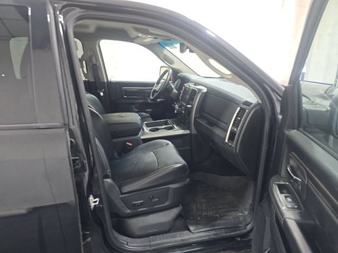 Used 2017 RAM 1500 Sport w/ Black Ram 1500 Sport Group AWD/4WD image 10