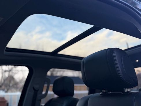 Used 2022 Toyota Tundra Limited w/ TRD Off-Road Package image 28