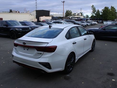Used 2021 Kia Forte GT-Line FWD image 9