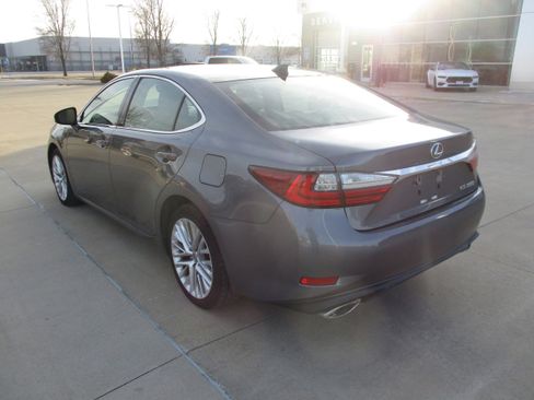 Used 2016 Lexus ES 350 image 3
